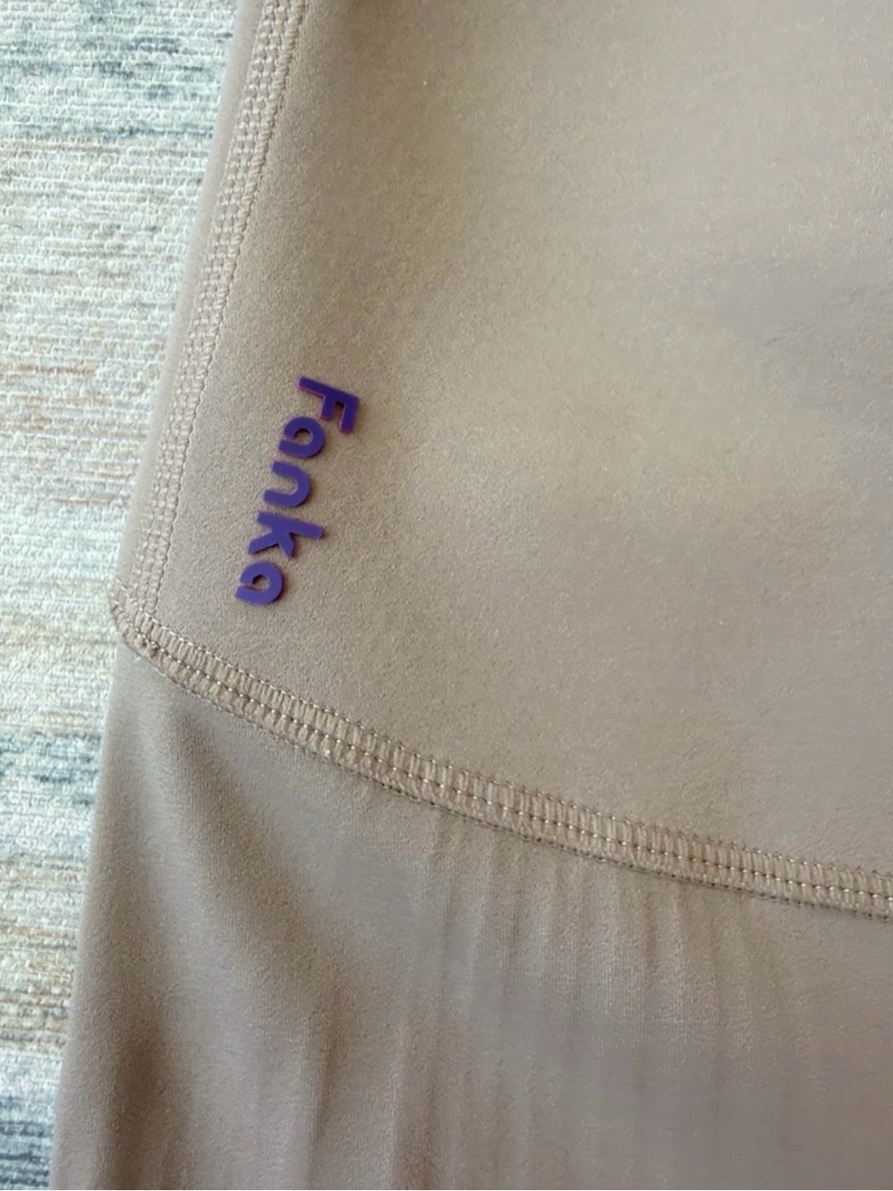 Fanka Seamless High-Waist Leggings in Light Taupe - Picture 3 of 4